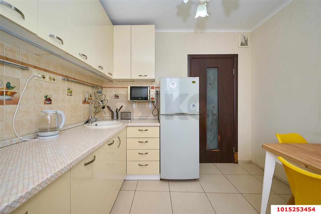 Фото №3: 2-комнатная квартира <span class="whitespace-nowrap">50 м²</span>, <span class="whitespace-nowrap">9/10 эт.</span> - Краснодар, Западный внутригородской округ, мкр. Юбилейный, ул. Рождественская набережная, 29