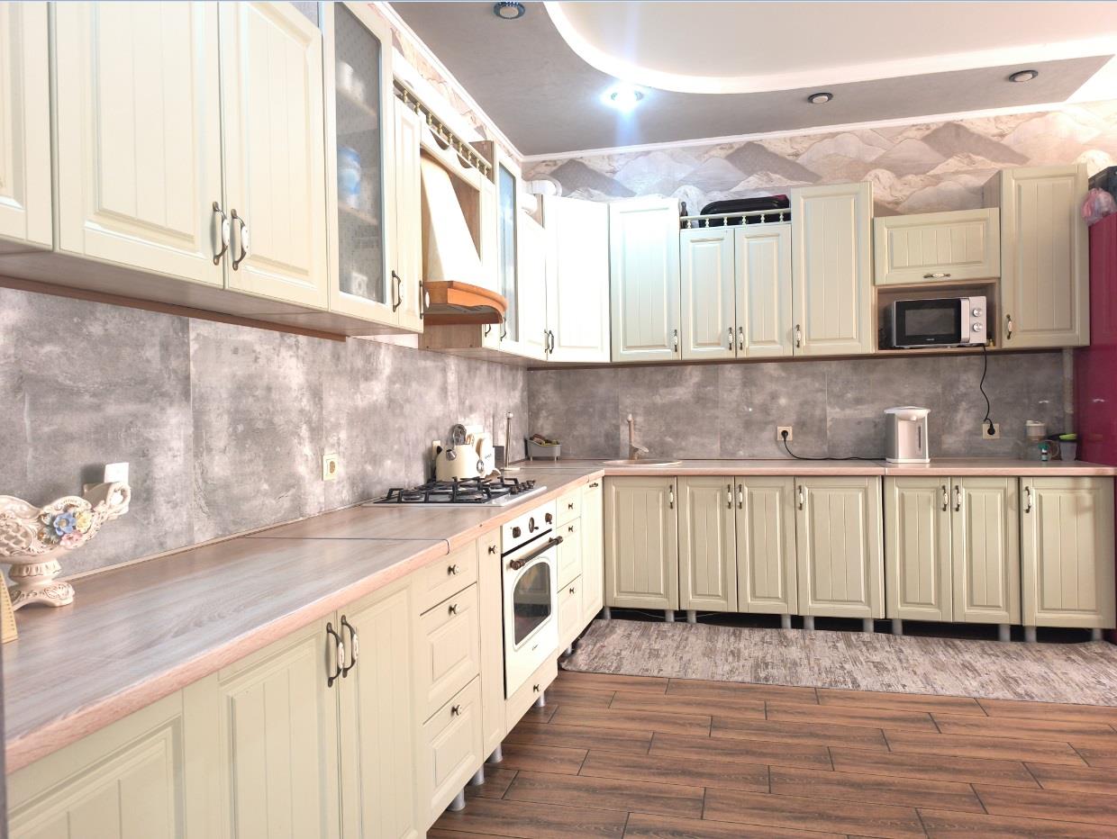 Фото №5: Дом 211 м² + 5 сот. - Васюринская, ул. Луначарского, 199