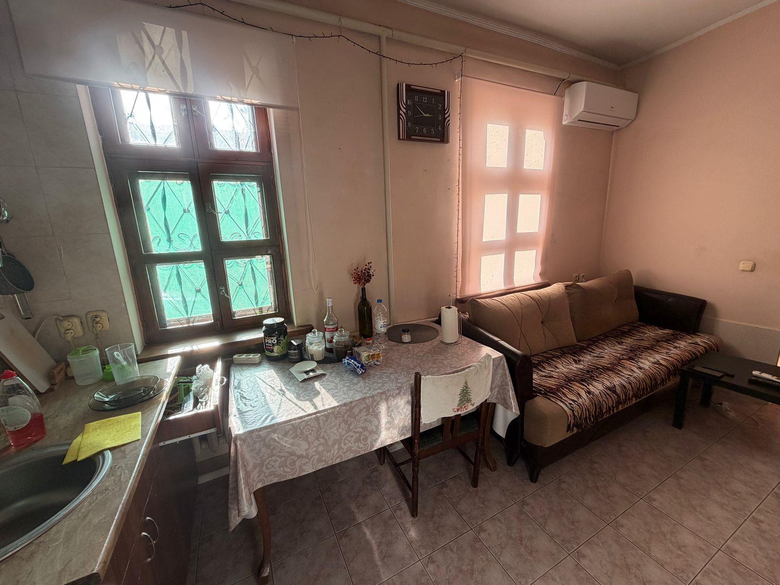 Фото №4: 2-комнатная квартира 35 м² - Краснодар, Центральный внутригородской округ, мкр. Центральный, ул. Ленина, 71