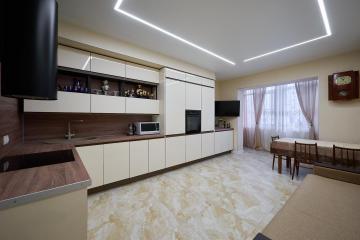 Фото №1: 1-комнатная квартира 44 м² - Краснодар, мкр. Гидростроителей, ул. имени В.Н. Мачуги, 82