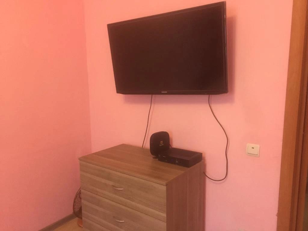 Фото №1: 1-комнатная квартира 34 м² - Краснодар, Прикубанский внутригородской округ, Калинино, мкр. Завод Радиоизмерительных Приборов, ул. Яснополянская, 4