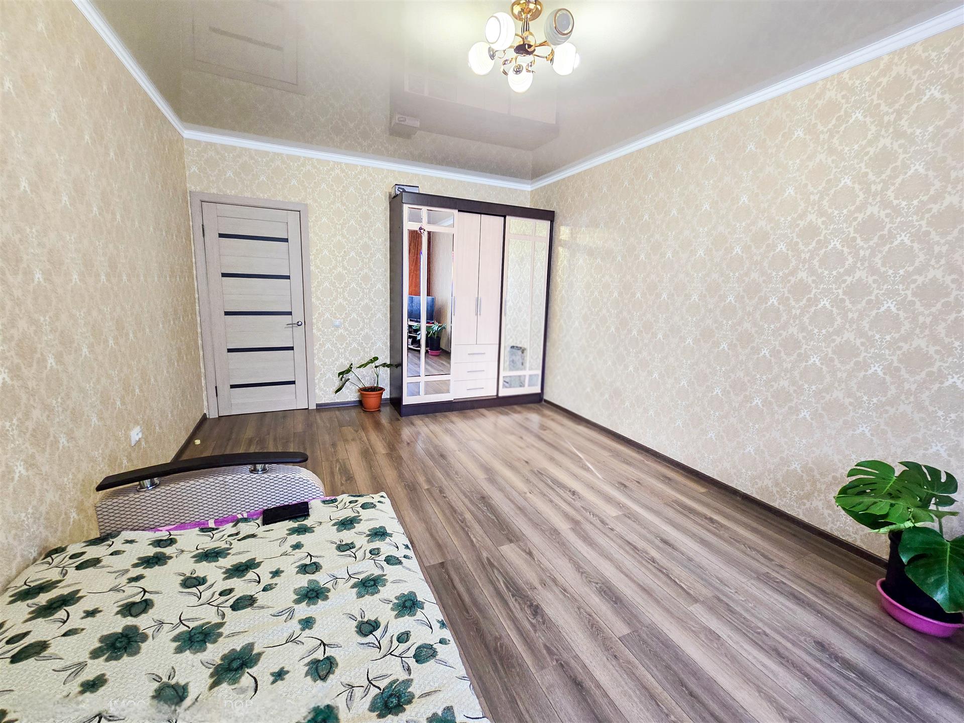 Фото №2: 1-комнатная квартира 43 м² - Краснодар, Прикубанский внутригородской округ, Музыкальный, мкр. Завод Радиоизмерительных Приборов, ул. имени С.В. Рахманинова, 32