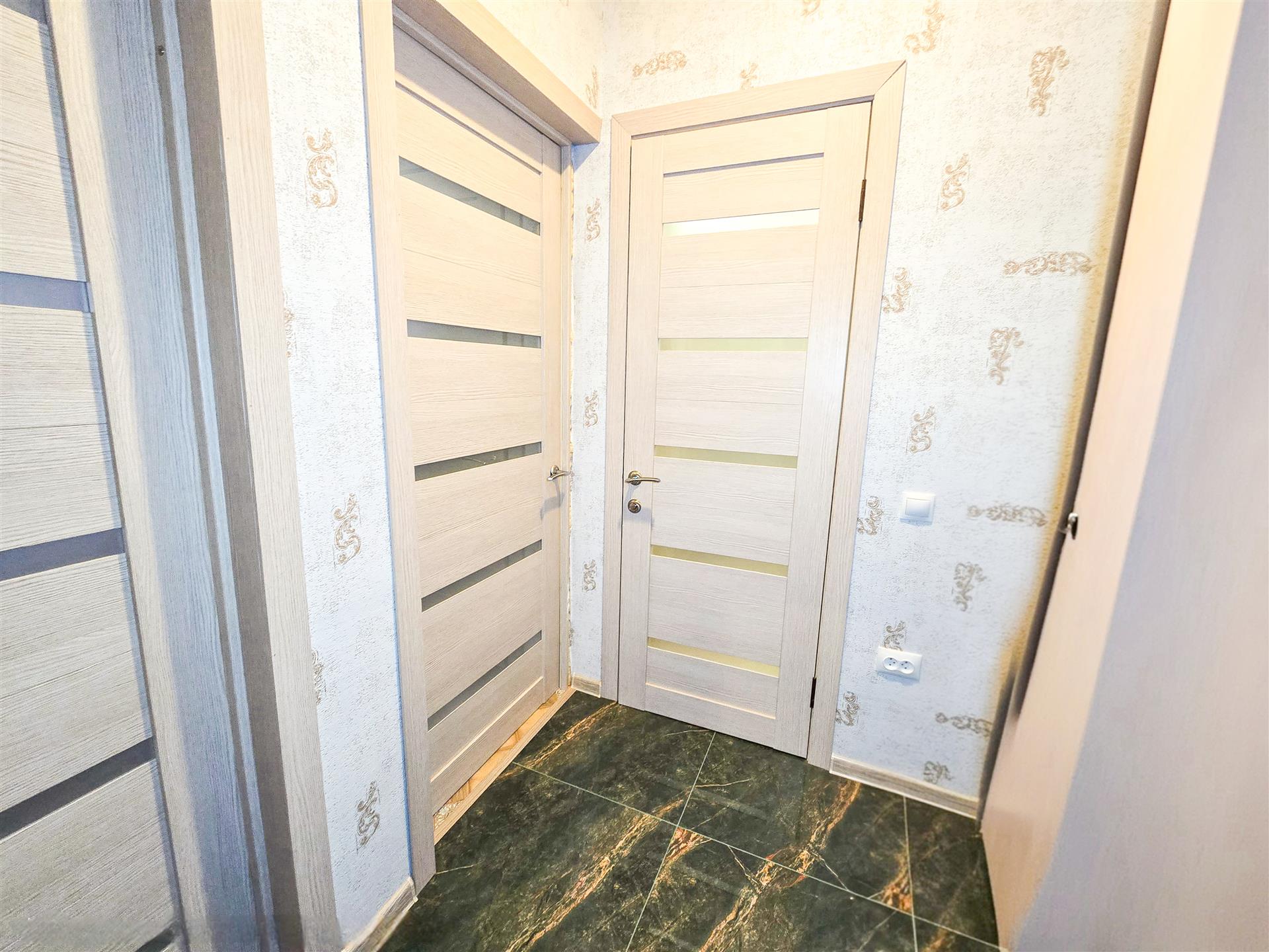 Фото №9: 1-комнатная квартира 43 м² - Краснодар, Прикубанский внутригородской округ, Музыкальный, мкр. Завод Радиоизмерительных Приборов, ул. имени С.В. Рахманинова, 32