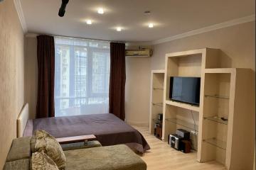 Фото №1: 1-комнатная квартира 378 м² - Краснодар, мкр. Солнечный, ул. Архитектора Ишунина, 6