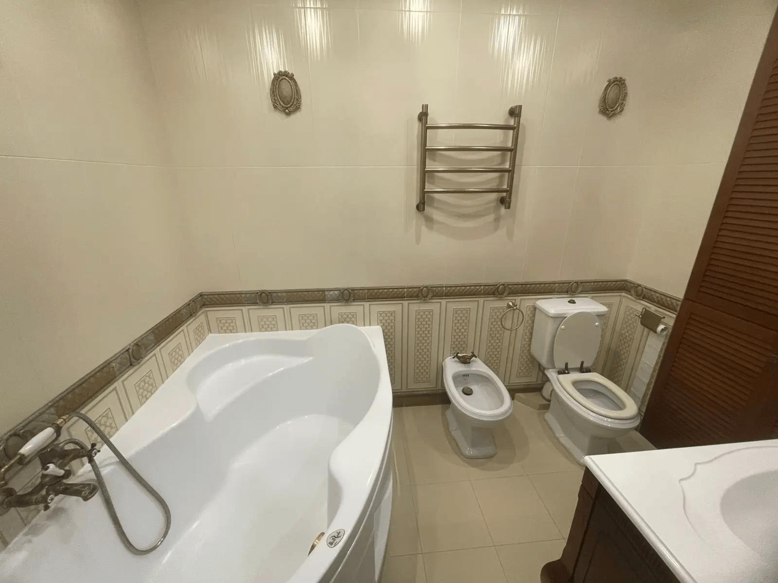 Фото №4: 3-комнатная квартира 114 м² - Краснодар, мкр. Западный внутригородской округ, ул. Бабушкина, 295