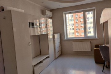 Фото №1: 1-комнатная квартира 42 м² - Краснодар, мкр. ЖК Панорама, ул. Восточно-Кругликовская, 28/1