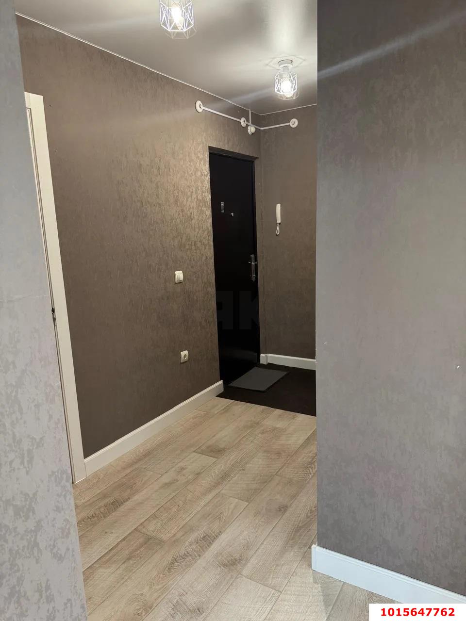 Фото №11: 2-комнатная квартира 62 м² - Краснодар, Восточно-Кругликовский, ул. Черкасская, 72