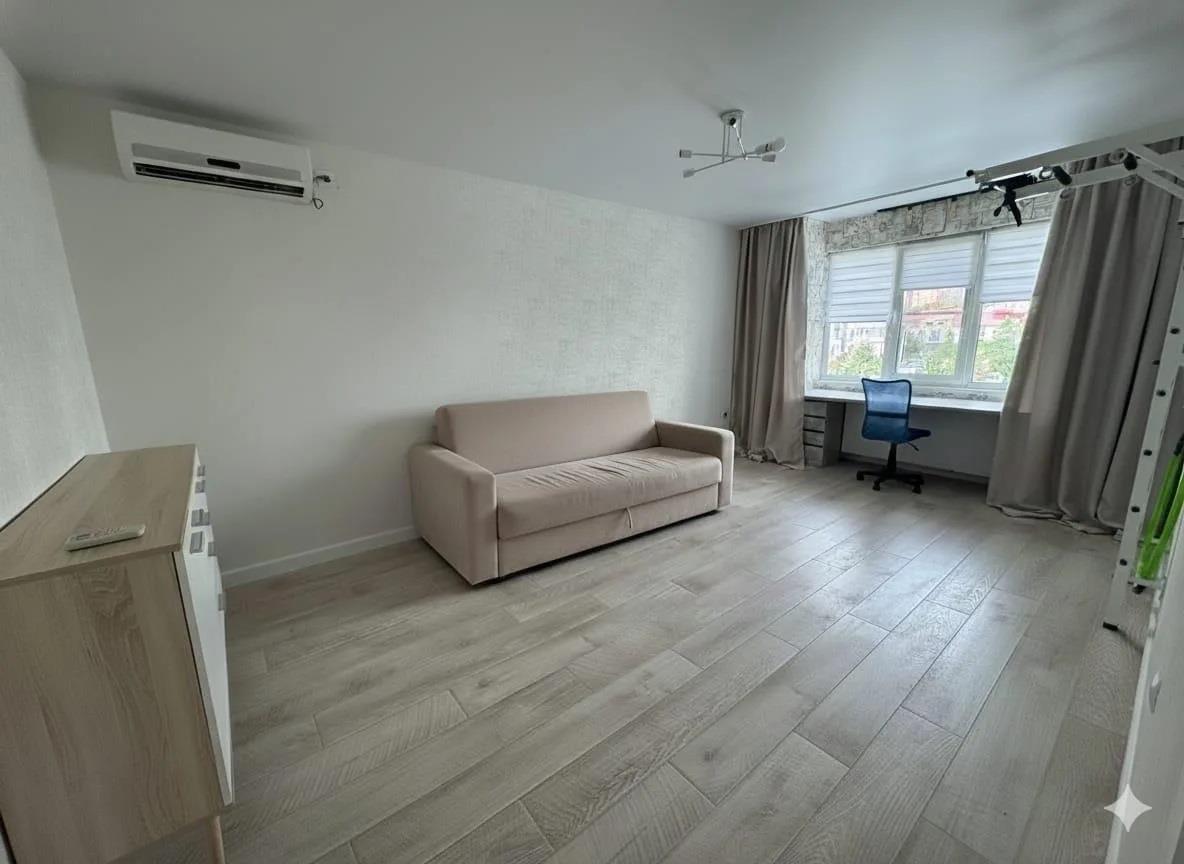 Фото №2: 2-комнатная квартира 62 м² - Краснодар, Прикубанский внутригородской округ, мкр. Восточно-Кругликовский, ул. Черкасская, 72