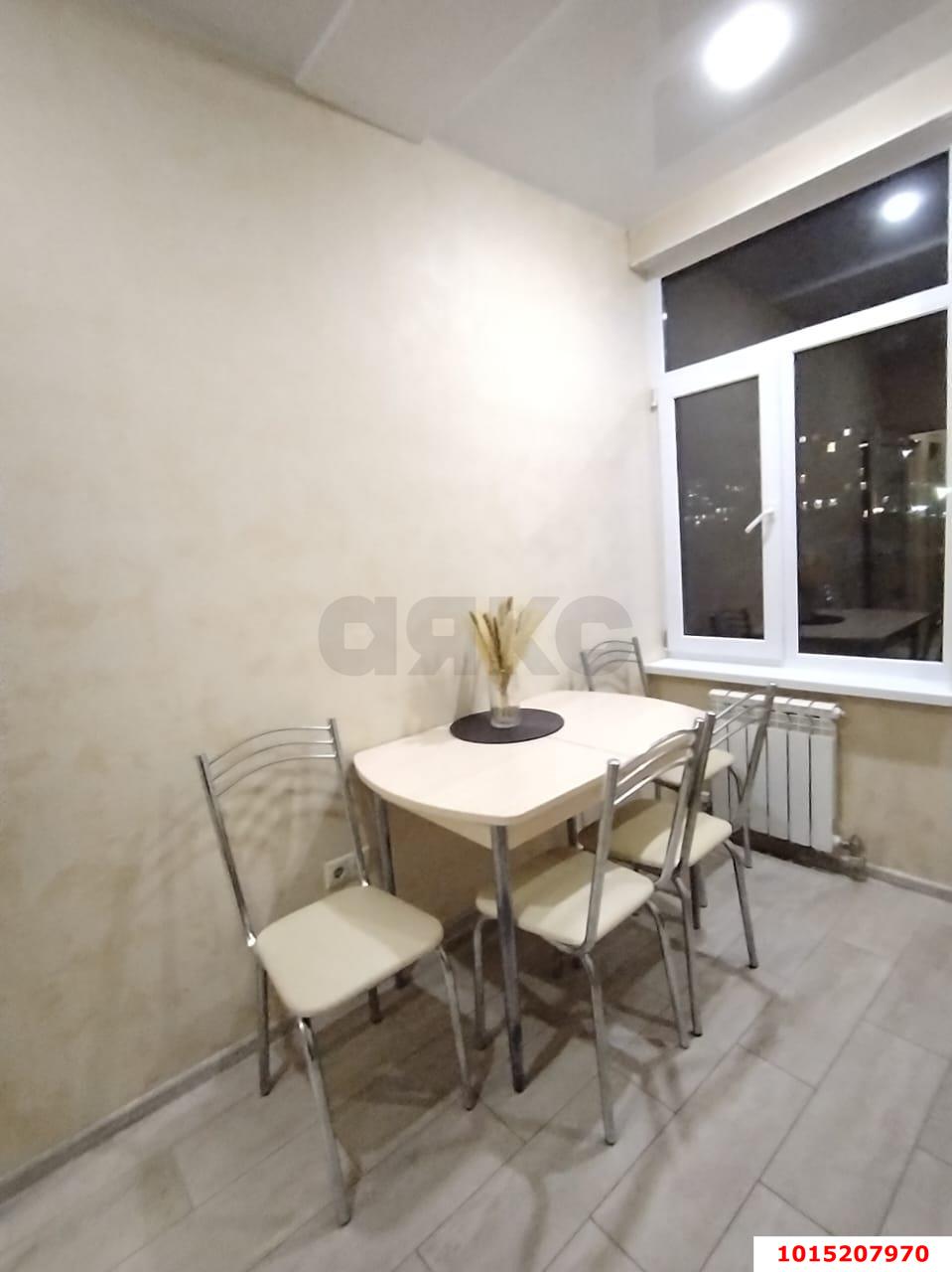 Фото №2: 1-комнатная квартира 30 м² - Сочи, Центральный, жилой комплекс Янтарный, мкр. Донская, ул. Чехова, 8