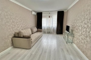 Фото №1: 1-комнатная квартира 42 м² - Краснодар, мкр. Фестивальный, ул. Совхозная, 20