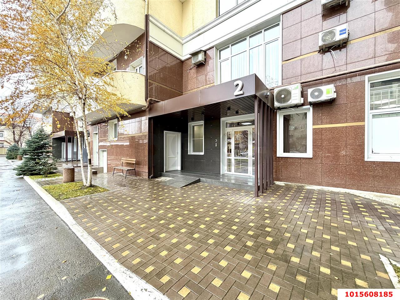 Фото №1: 4-комнатная квартира 165 м² - Краснодар, Западный внутригородской округ, ул. Строителей, 21