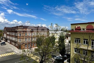 Фото №1: 3-комнатная квартира 87 м² - Мариуполь, р. Жовтневый, пр-кт Ленина, 24