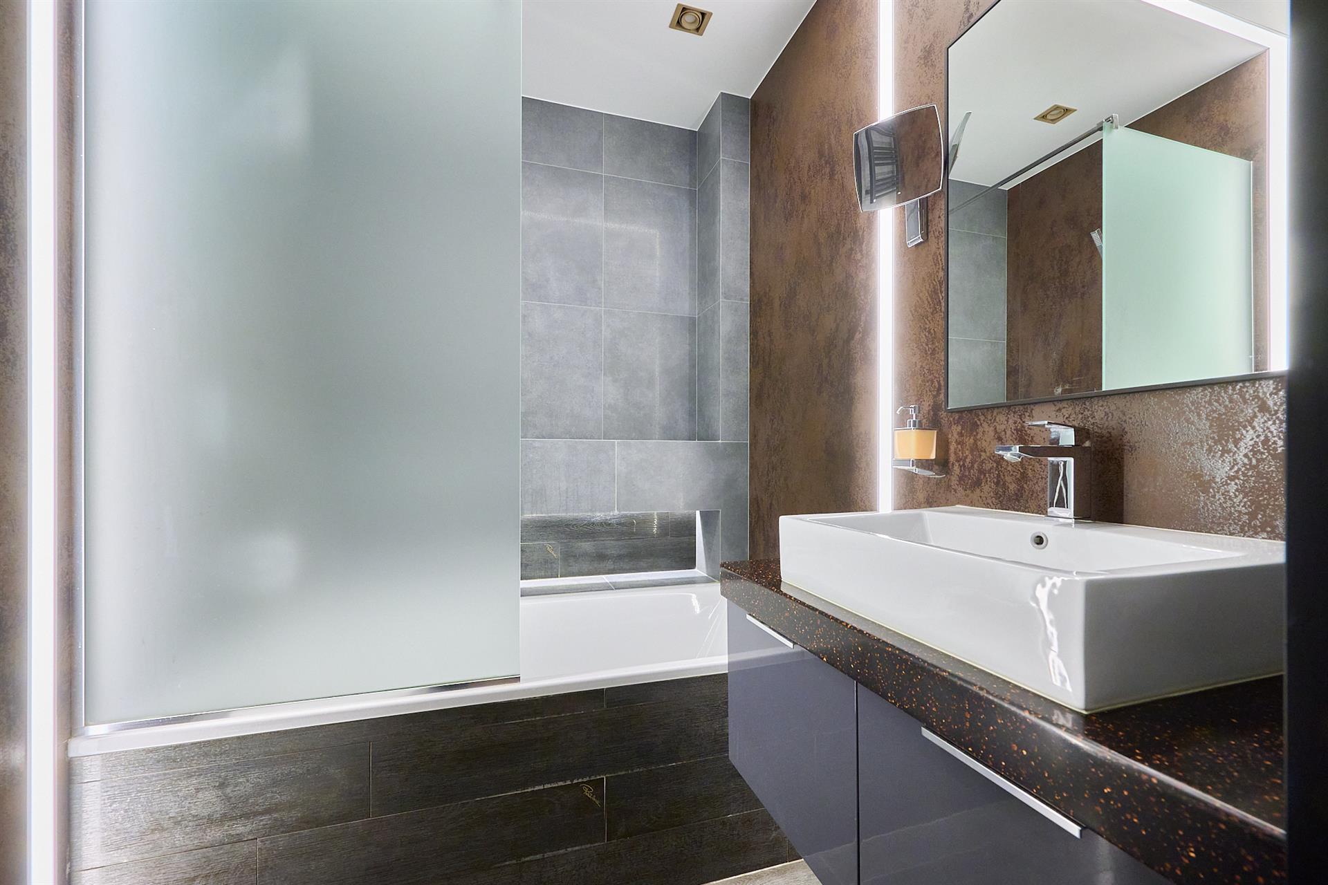 Фото №10: 1-комнатная квартира 55 м² - Краснодар, Западный внутригородской округ, Центральный внутригородской округ, жилой комплекс Центральный, мкр. Центральный, ул. Будённого, 129