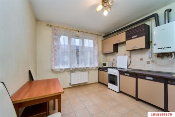 Фото №1: 2-комнатная квартира 55 м² - Краснодар, мкр. Музыкальный, ул. имени Ф.И. Шаляпина, 32/1