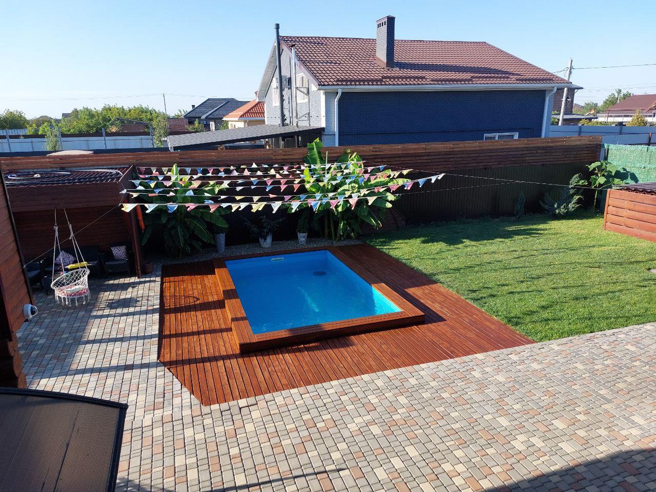 Фото №3: Коммерция 90 м² - Новотитаровская, ул. Суворова, 7