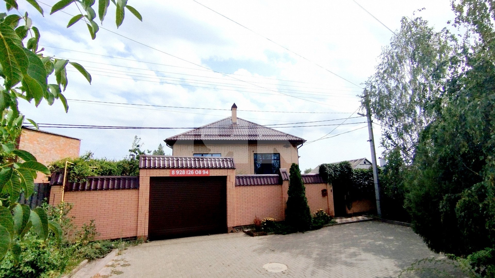 Фото №1: Дом 176 м² + 5 сот. - Большой Лог, ул. Советская, 54