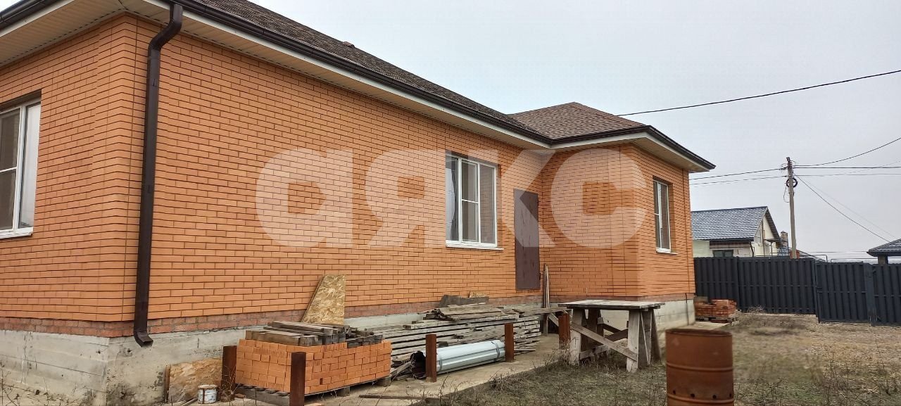 Фото №1: Дом 110 м² + 5 сот. - Российский, ул. Бархатная