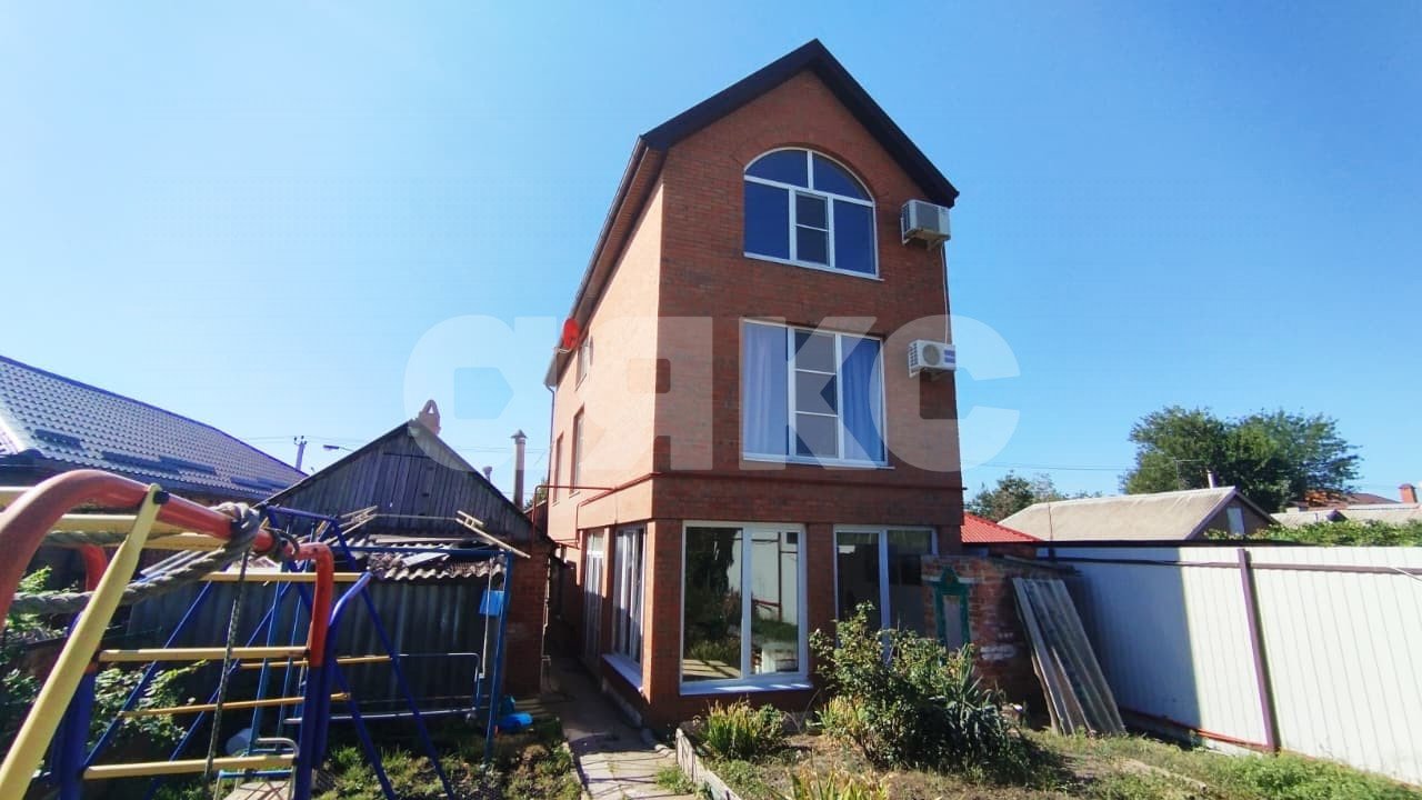 Фото №1: Дом 242 м² + 7.5 сот. - Ростов-на-Дону, Александровка, ул. Книжная, 55