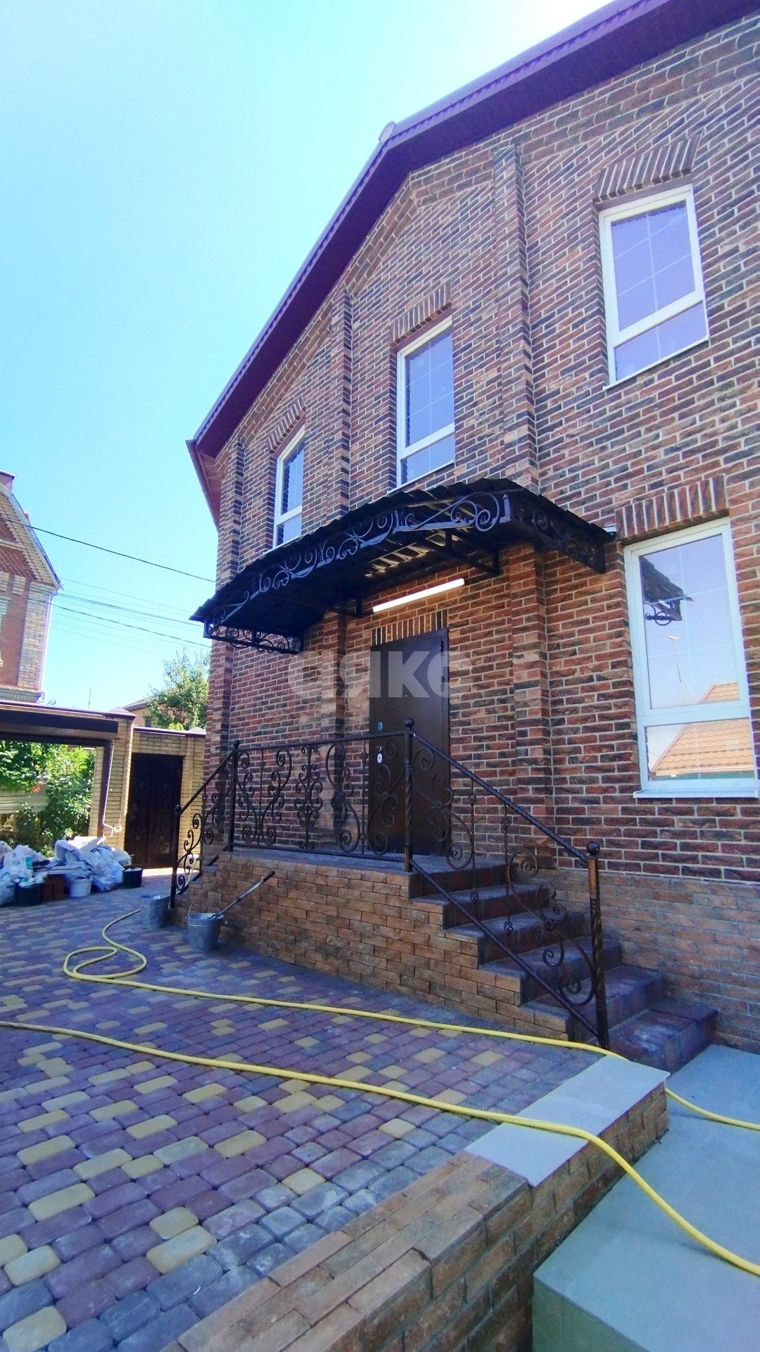 Фото №1: Дом 170 м² + 4.5 сот. - Ростов-на-Дону, Ростсельмашевец-12, пер. 4-й Стремительный, 3