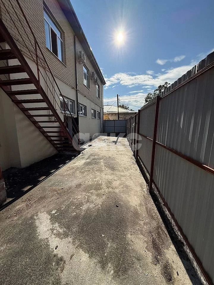 Фото №12: Коммерция 314 м² - Таганрог, Центральный, ул. Чехова, 104А