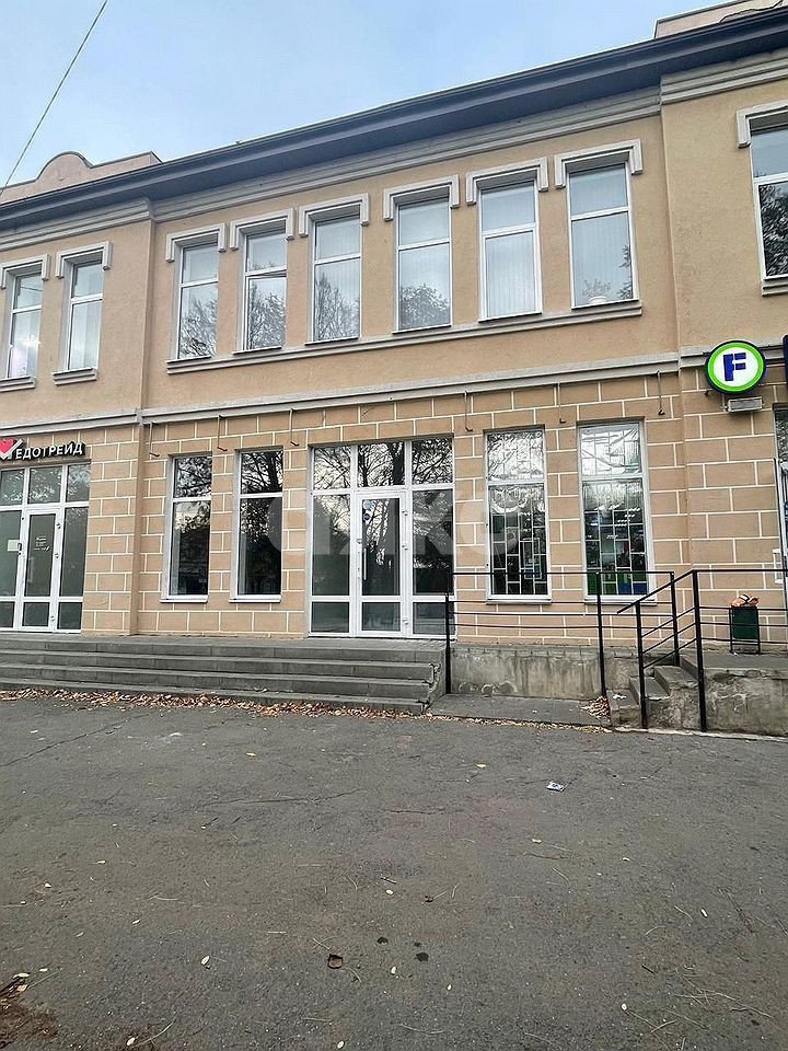 Фото №1: Коммерция 314 м² - Таганрог, Центральный, ул. Чехова, 104А