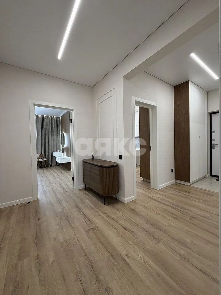 Фото №5: 3-комнатная квартира 75 м² - Ростов-на-Дону, жилой комплекс Английский Квартал, ул. Ерёменко, 90/27