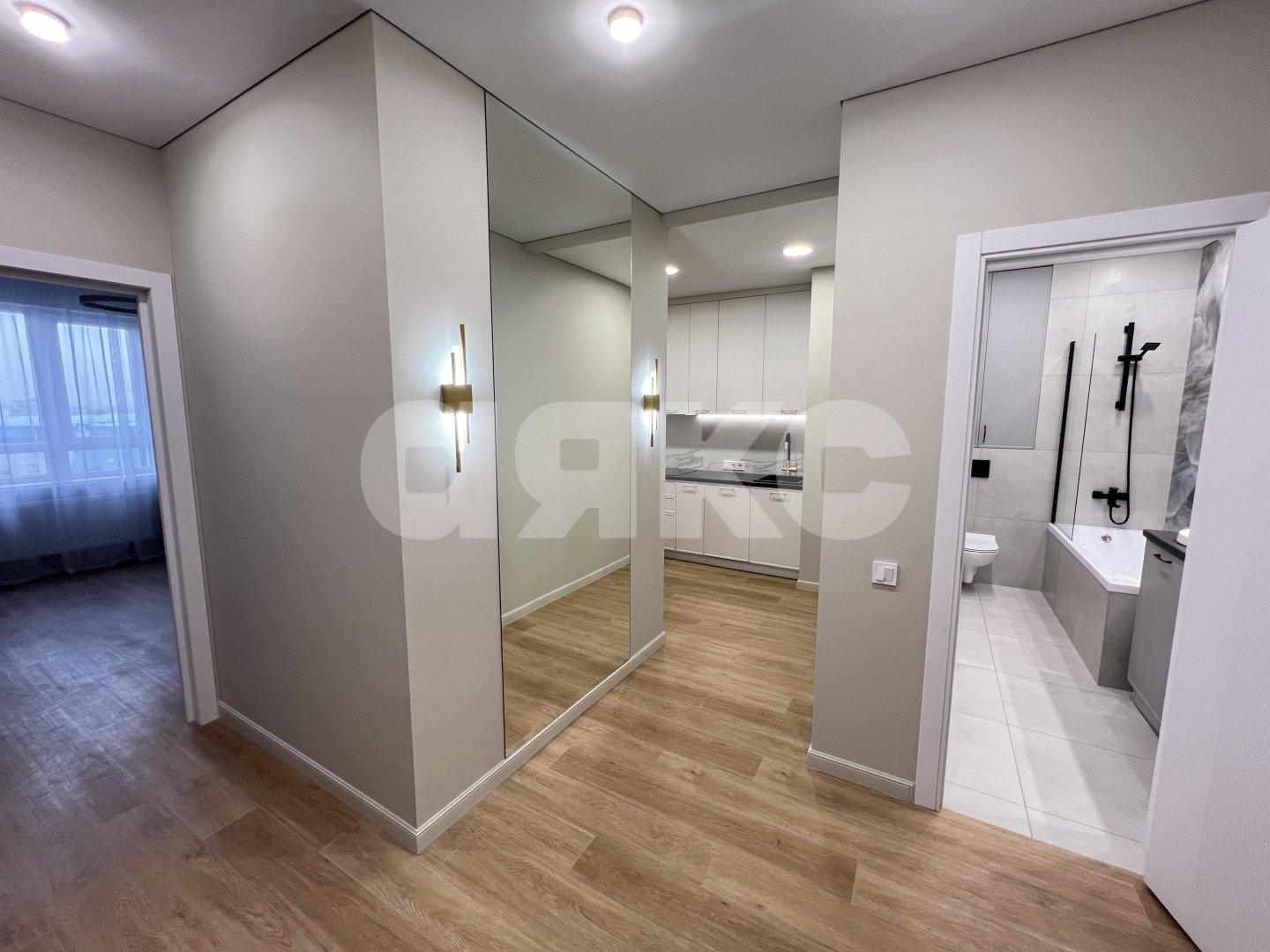 Фото №14: 2-комнатная квартира 60 м² - Ростов-на-Дону, жилой комплекс Сердце Ростова 2, ул. Ларина, 45с1