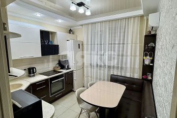 Фото №5: 2-комнатная квартира 48 м² - Ростов-на-Дону, мкр. жилой комплекс Английский Квартал, ул. Ерёменко, 96