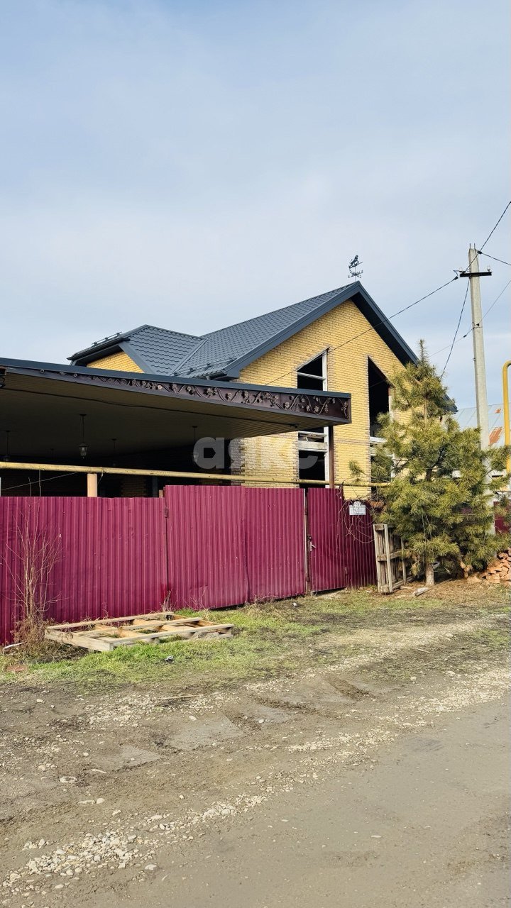 Фото №1: Дом 213 м² + 11.4 сот. - Платнировская, пер. Луначарского