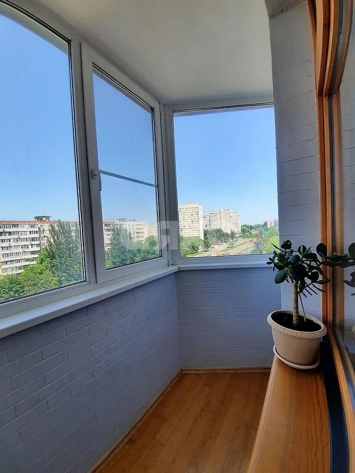 Фото №2: 3-комнатная квартира 94 м² - Ростов-на-Дону, Западный, ул. 339-й Стрелковой Дивизии, 12Д