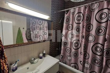 Фото №4: 2-комнатная квартира 47 м² - Ростов-на-Дону, мкр. жилой комплекс Английский Квартал, ул. Ерёменко, 96/1