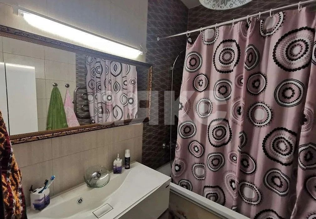 Фото №4: 2-комнатная квартира 47 м² - Ростов-на-Дону, жилой комплекс Английский Квартал, ул. Ерёменко, 96/1