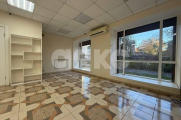 Фото №3: Коммерция 54 м² - Ростов-на-Дону, р. Октябрьский, пер. Семашко, 99