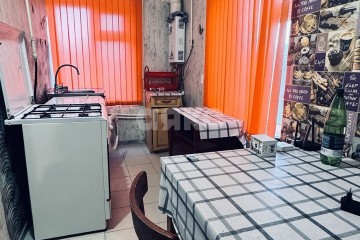 Фото №1: 2-комнатная квартира 51 м² - Кореновск, ул. Коммунистическая, 11