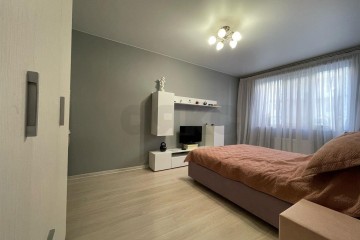 Фото №2: 1-комнатная квартира 37 м² - Краснодар, мкр. Музыкальный, ул. имени Сергея Есенина, 94