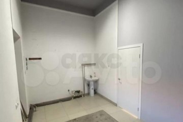 Фото №3: Торговое помещение 113 м² - Краснодар, мкр. Завод Радиоизмерительных Приборов, ул. Российская, 488