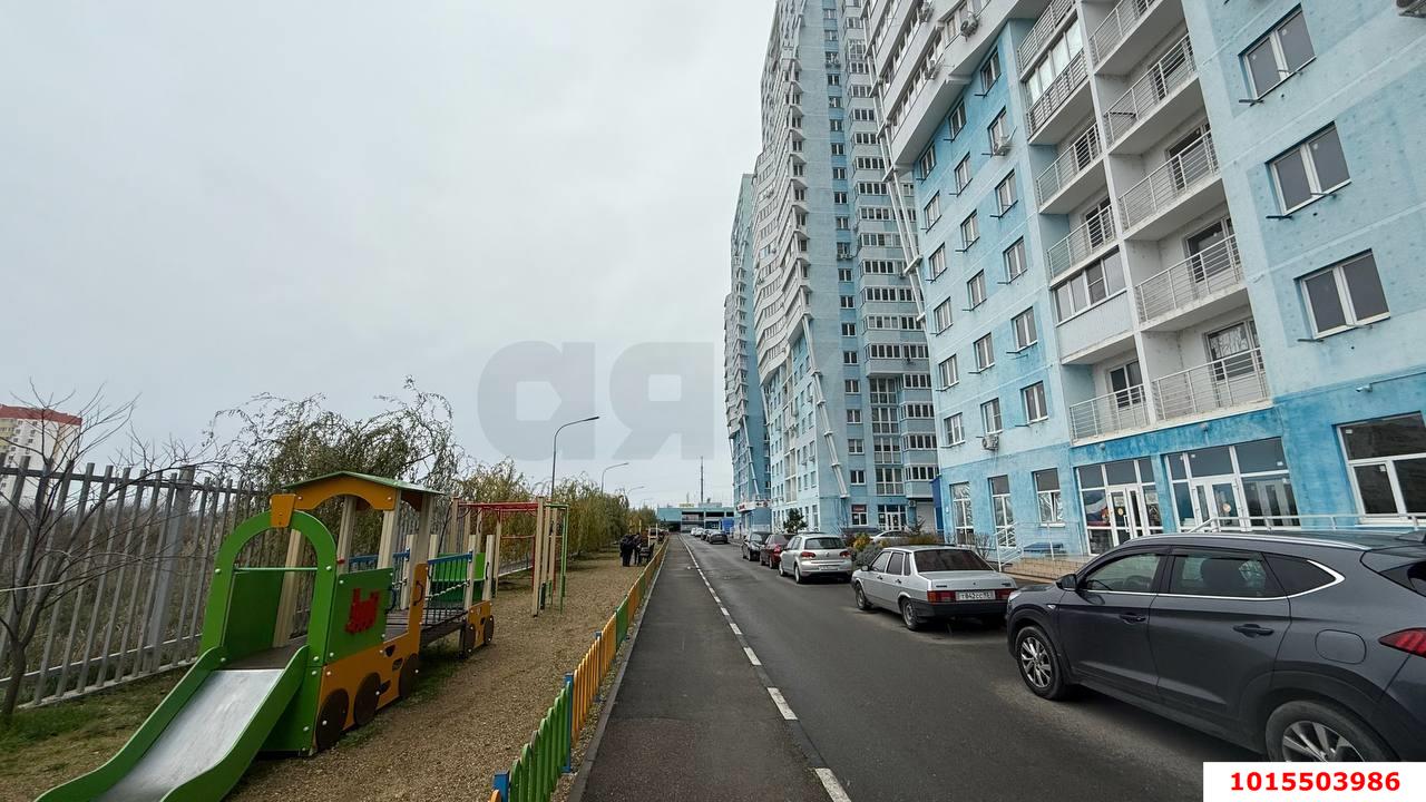 Фото №6: Торговое помещение 110 м² - Краснодар, жилой комплекс Парусная Регата, ул. Автолюбителей, 1Д