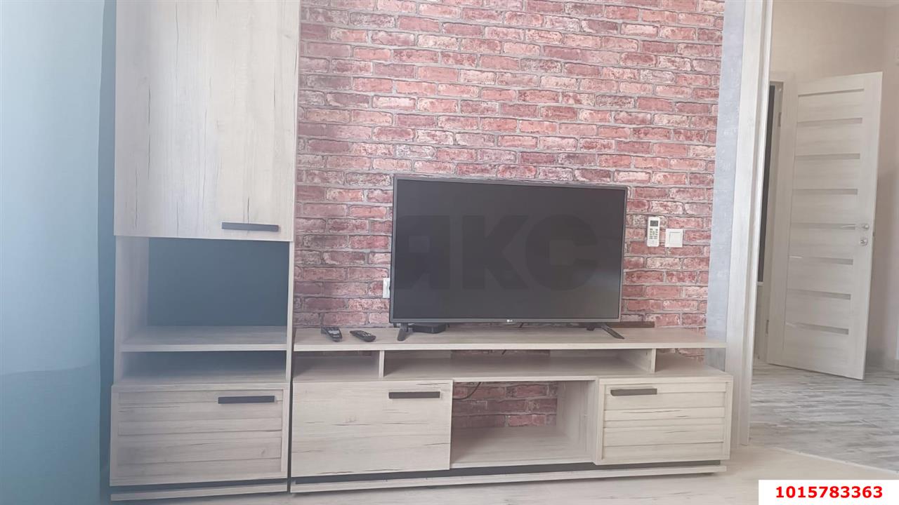 Фото №1: 1-комнатная квартира 37 м² - Краснодар, Прикубанский внутригородской округ, мкр. ЖК Губернский, ул. имени Героя Георгия Бочарникова, 5