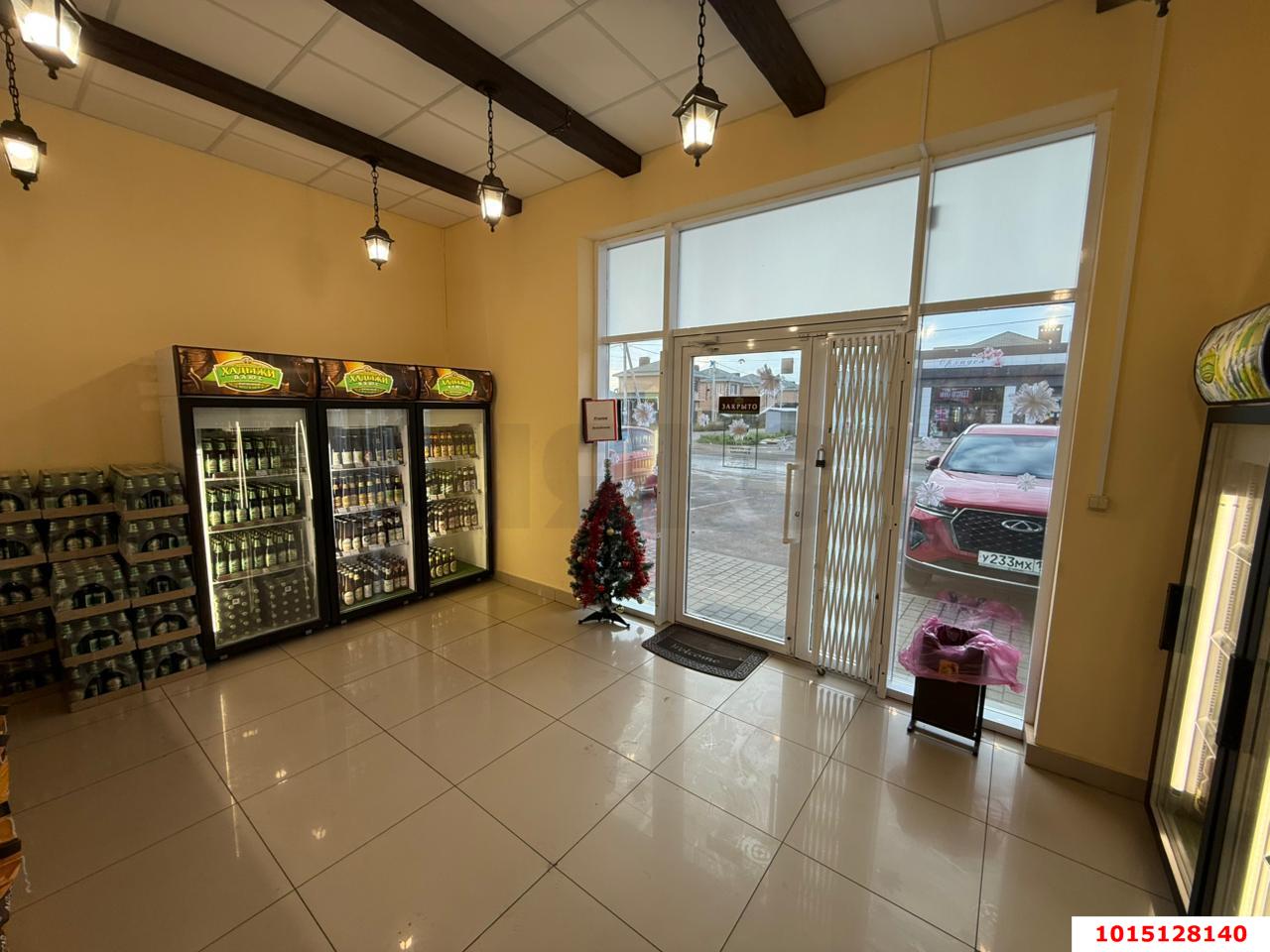 Фото №7: Коммерция 448 м² - Южный, мкр. жилой комплекс Медовый, ул. Северная, 42/1