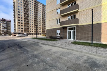 Фото №1: Торговое помещение 30 м² - Краснодар, мкр. жилой комплекс Дыхание, ул. Лётчика Позднякова, 2к27