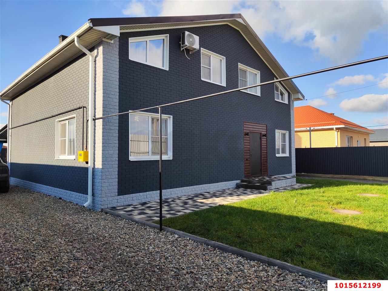 Фото №1: Коммерция 313 м² - Новотитаровская, ул. Суворова, 7