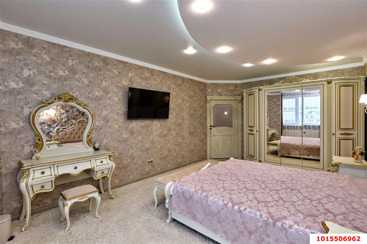 Фото №9: 4-комнатная квартира 165 м² - Краснодар, Прикубанский внутригородской округ, Солнечный, мкр. Фестивальный, ул. Яна Полуяна, 47