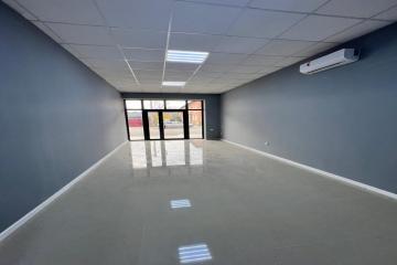 Фото №5: Коммерция 80 м² - Брюховецкая, ул. Советская, 50