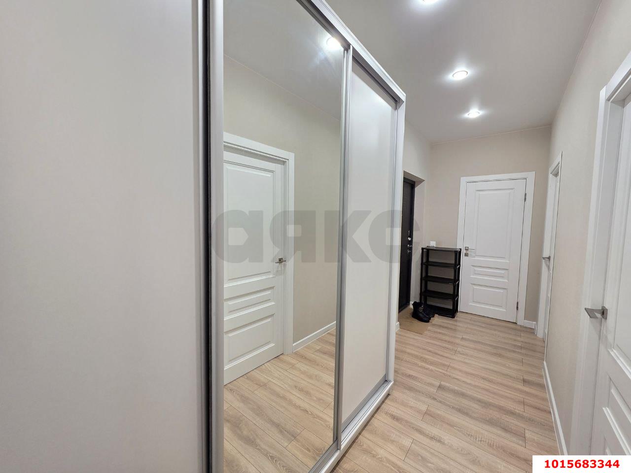 Фото №10: 2-комнатная квартира 51 м² - Краснодар, Прикубанский внутригородской округ, мкр. жилой комплекс Самолёт-2, ул. Западный Обход, 57