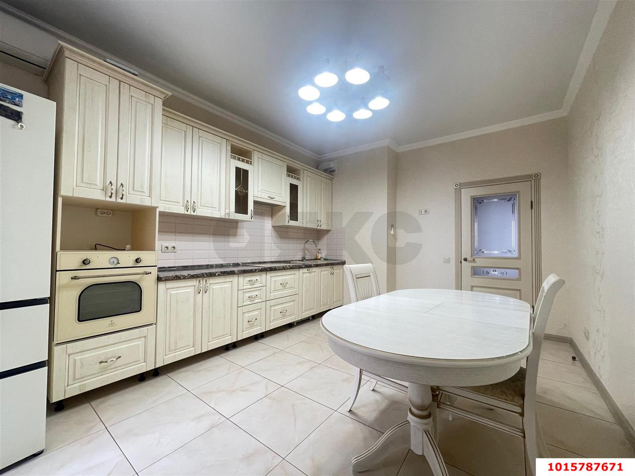 Фото №2: 2-комнатная квартира 75 м² - Краснодар, ЖК Октябрьский, Центральный внутригородской округ, Западный внутригородской округ, жилой комплекс Центральный, мкр. Центральный, ул. Октябрьская, 181/2к3