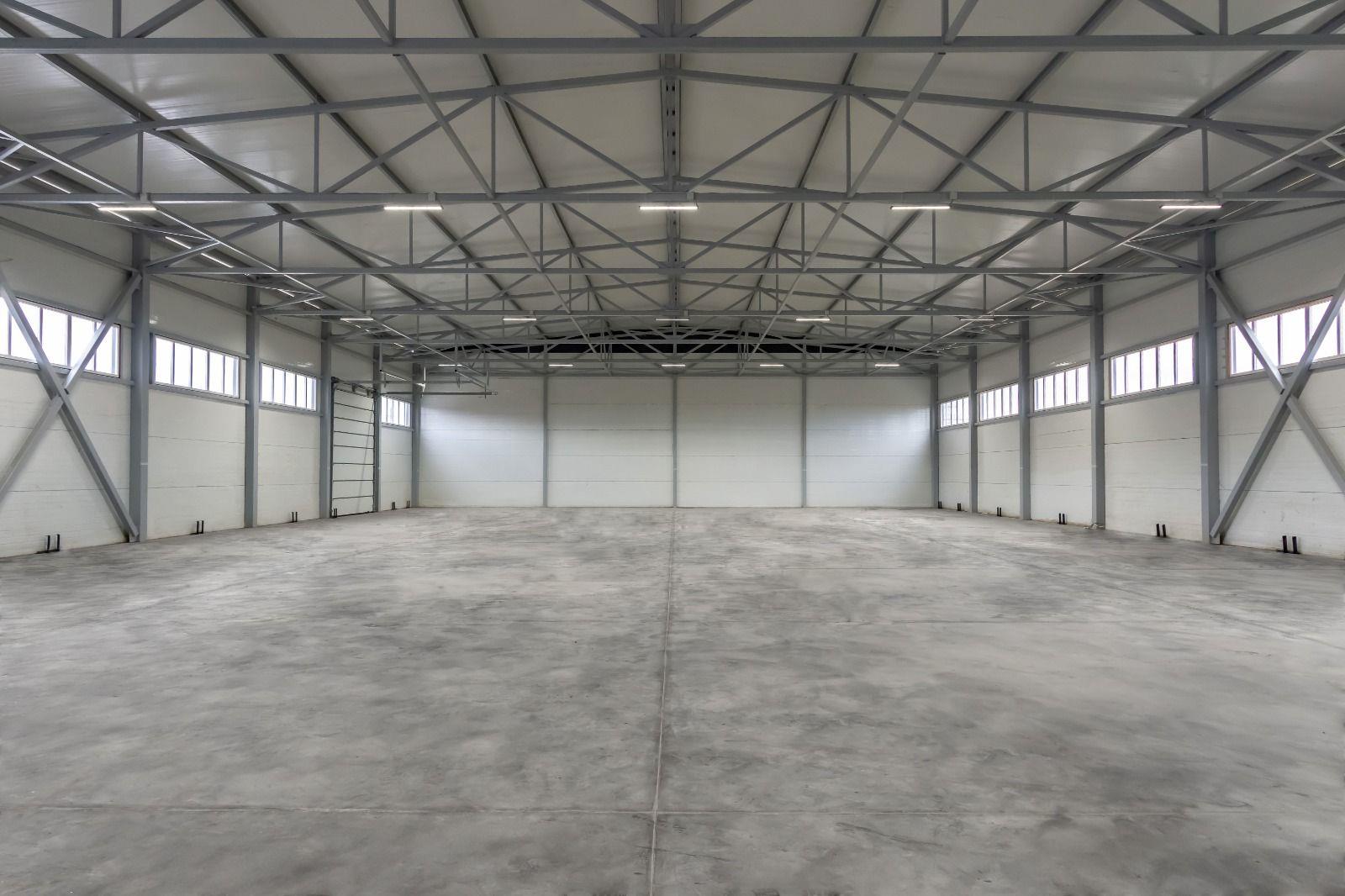 Фото №4: Коммерция 4880 м² - Яблоновский, мкр. жилой комплекс Солнечный