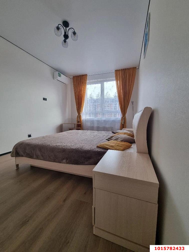 Фото №1: 1-комнатная квартира 37 м² - Краснодар, жилой комплекс Самолёт-6, ул. Ивана Беличенко, 90