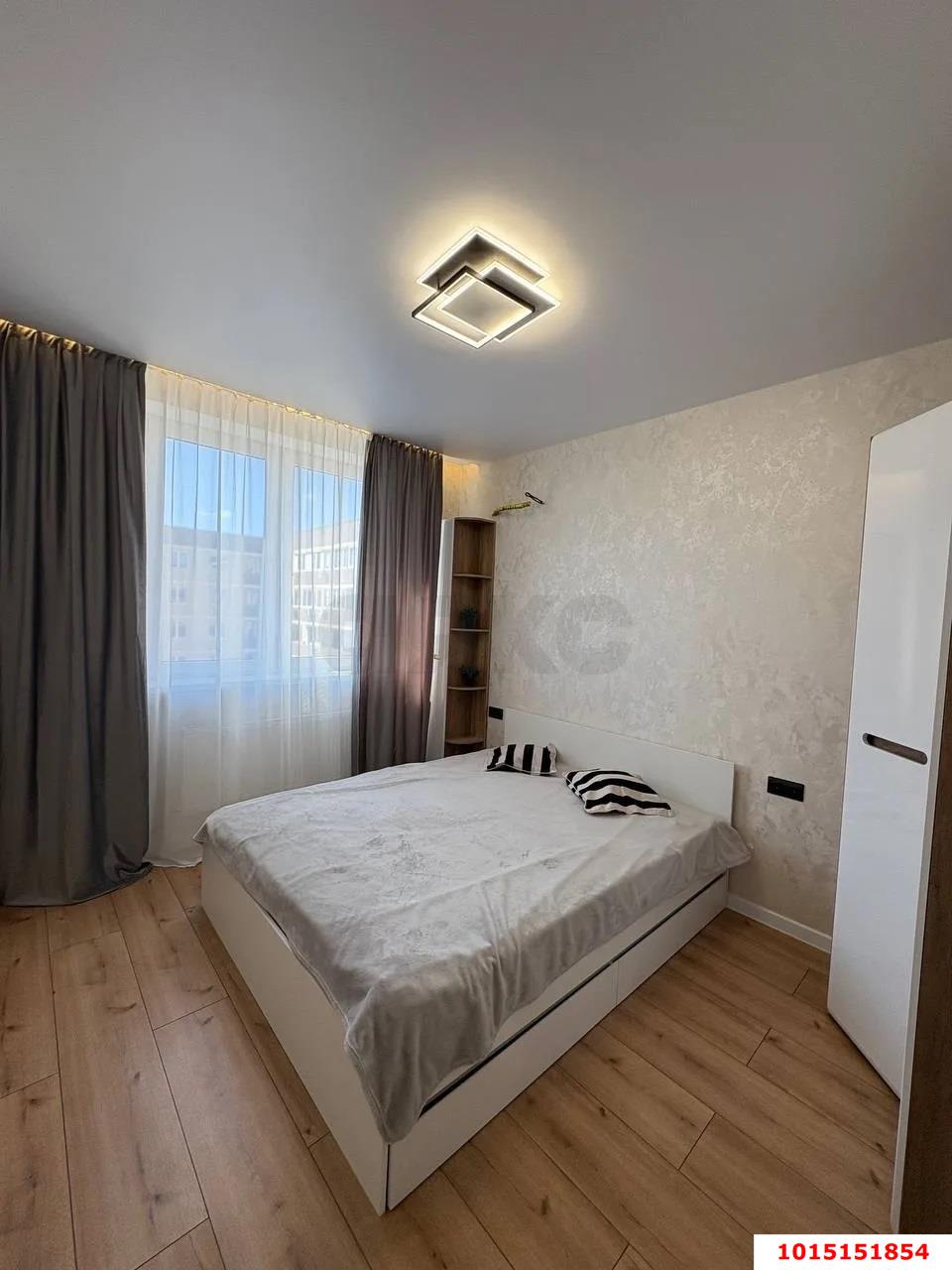 Фото №3: 1-комнатная квартира <span class="whitespace-nowrap">38 м²</span>, <span class="whitespace-nowrap">15/16 эт.</span> - Краснодар, Прикубанский внутригородской округ, мкр. жилой комплекс Ракурс, ул. имени Героя Ростовского, 8к2
