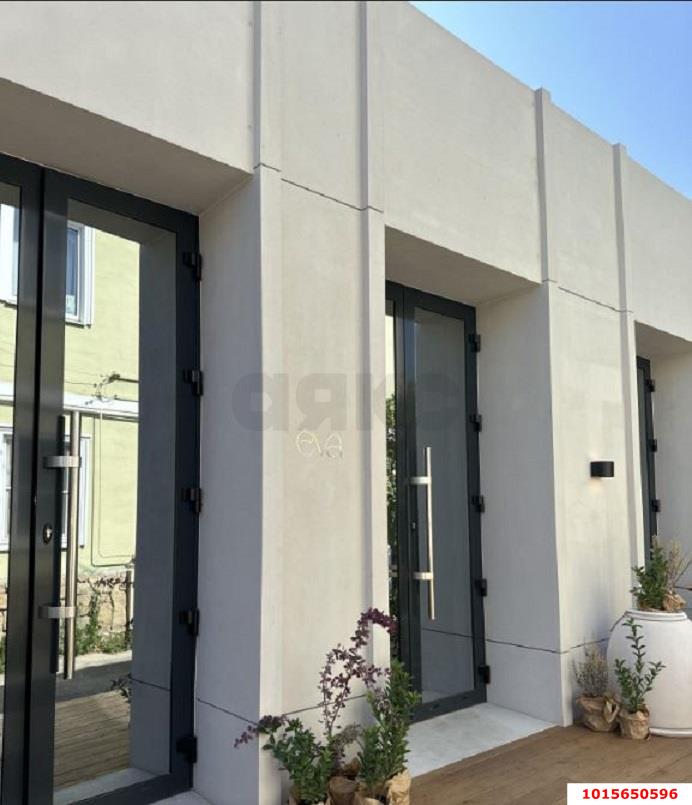 Фото №1: Студия 74 м² - Краснодар, Центральный внутригородской округ, мкр. Центральный, ул. Митрофана Седина, 111