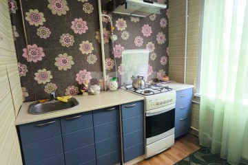 Фото №1: 2-комнатная квартира 60 м² - Мариуполь, р. Ильичёвский, ул. Мамина-Сибиряка, 45